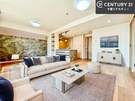 ���r���O �Ƌ��CG�p�[�X�ł��B�J�����̂���L�XLDK�I�\�t�@�[��_�C�j���O�e�[�u����u���Ă������ɂȂ�Ȃ��̂ŉ��K�ɉ߂����܂��I�R�~���j�P�[�V���������₷�����r���O�ł��I