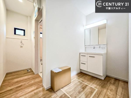 ���ʑ�E���ʏ� �g�Ȃ�𐮂�����ʏ��́A���������厖�ł��I������̐������̂��镵�͋C�����o�I�C�����悭���g�����������܂��B