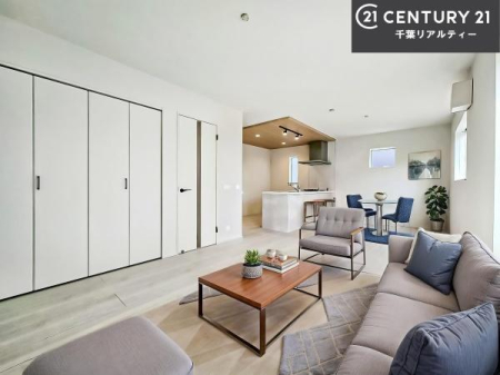 ���r���O �Ƌ��CG�p�[�X�ł��B�L�X�_�C�j���O�X�y�[�X�I������肨�H���B�΂��������y�������Ԃ��߂����܂��B���X�̔���������܂��I