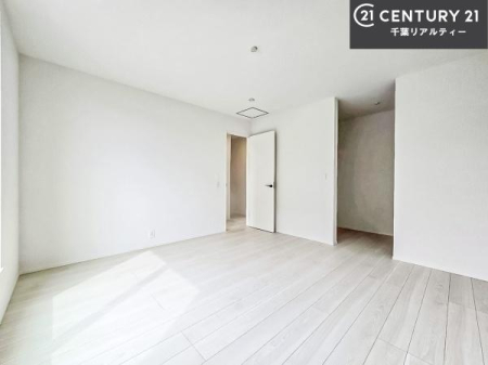 �Q�� �D���������������ޗm���́A���̖ڊo�߂��C�������ǂ������ł��ˁB���������Ԃ��������Ɖ߂������Ƃ��ł��܂��B�D�����F�����̃t���[�����O���ǂ�ȉƋ�ɂ��}�b�`���܂��I