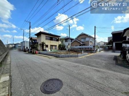 �O�ʓ��H�܂ތ��n�ʐ^ ���邭�J���I�Ȋp�n�ł�������ґ�Ȃ��Z�܂������܂��񂩁B�z����ʕ��ǍD�ŋC�����悭���Z�܂����������܂��B