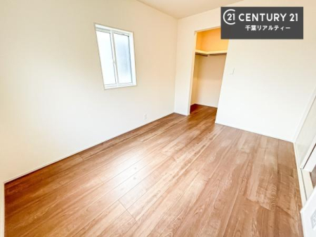 ���r���O�ȊO�̋��� ���[�X�y�[�X�����Ă��܂��I�������X�b�L�����ڂ��鎖���ł��܂��ˁB
�Ƌ��I�΂Ȃ��V���v���ȃf�U�C���ׁ̈A�Ƌ��I�΂����C�ɓ���̋�ԍ�肪�ł������ł��ˁB