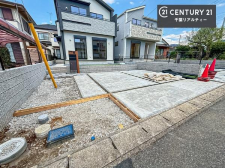 ���ԏ� ���ԃX�y�[�X��2�䕪����܂��I�Z�J���h�J�[�͂������A�o�C�N�⎩�]�ԂȂǂ��u���ꏊ�ɍ���܂���B