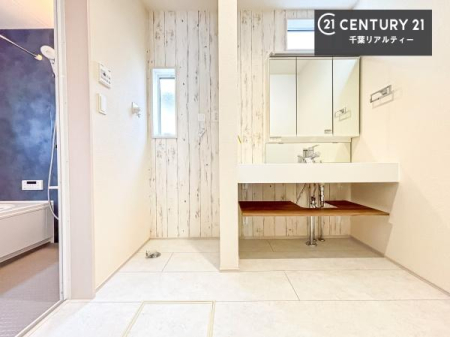 ���ʑ�E���ʏ� �I�[�v���^�C�v�̐��ʑ�́A�������ōa���Ȃ�������ꂪ���₷�����͓I�Ȑ��ʑ�ł��I�����̐g�x�x�����K�I