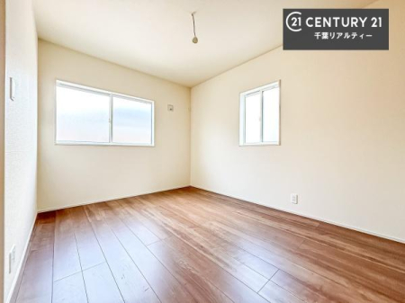 �m�� 2�ʍ̌����m�ۂ������邢�����́A���ʂ����ǂ��A���邭��ϋ��S�n�̗ǂ���ԂƂȂ��Ă���܂��B�����b�N�X���ĉ߂�����S�n�̗ǂ��������ł��I