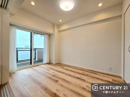 �Q�� �o���R�j�[�ɖʂ��Ă���m���ł��B���邭�����肪����A���C����������ł��܂��I���N���āA�O�ɏo�Ĕw�L�т����[�ċz�����ǂ������}������邱�Ƃ��ł��܂��B