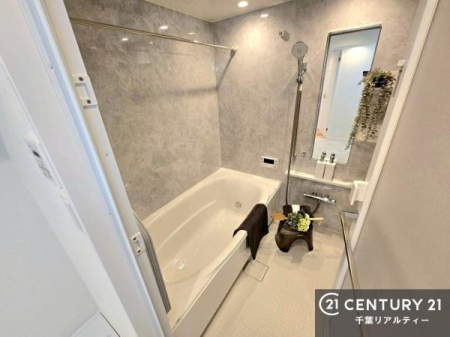 ���� �������������l�̕��͋C�̃o�X���[���́A�����o�Ă��ăo�X�^�C�����[���I
���d���撣���Ă��邲�J���ɂ��D�݂̓����̓����܂����āA�y����ł݂Ă͂������ł��傤���H