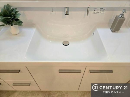 ���ʑ�E���ʏ� ������Ƃ������������邨�����Ȑ��ʑ�ł��B
