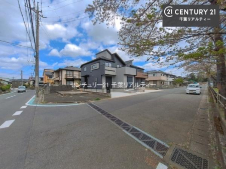 �O�ʓ��H�܂ތ��n�ʐ^ �u���̕����C�ɂȂ�I�v�u�������Ăǂ�ȏ��H�v�u�����Əڂ����m�肽���I�v�Ǝv������A���C�y�ɂ����k���������B