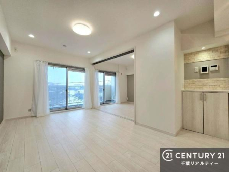 ���r���O �傫�ȑ����炽���Ղ�̗z���������閾�邢���r���O�B�J�����̂��郊�r���O�ŉƑ��c���̂��났�̎��Ԃ��߂����܂��I