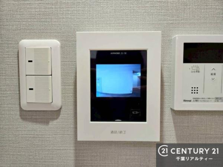 ���̑� TV���j�^�[�t�C���^�[�t�H���������B���K�҂̊���m�F���Ă���Ή��ł��邽�߁A�h�Ɩʂɂ��z�����ꂽ���S�̐ݔ��ł��B