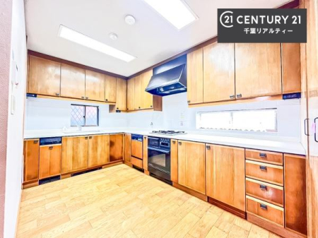 �L�b�`�� �L�b�`���́A�L�X���Ă��܂��I���[���L�x�ŉ��K�Ȓ����X�y�[�X�����܂�܂��I�I�[�u�������Ă���̂ŗ����̕����L���薈���̗���������܂��ˁI