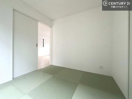 �a�� �y���d�l�z�a���ł͂��q�l���]��ł����������S�z�͂قƂ�ǂ���܂���B
�Ǝ��̍��ԂɃ}�}��p�p���Q�����Ŏg����x�e�X�y�[�X�Ƃ��Ă����p�I