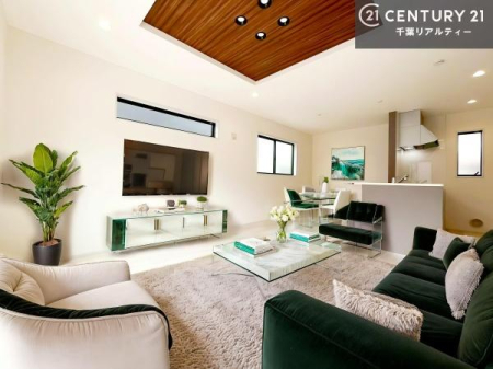 ���r���O �Ƌ��CG�p�[�X�ł��B�D�����z���܂肪���r���O����ł���ċ��S�n�̗ǂ���Ԃ����o���Ă���܂��I
���났�̎��Ԃ��߂����܂��I