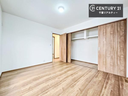 �q������ ���[�X�y�[�X����������m�ۂ���Ă��邽�߁A���������w�p�i���T�b�ƕЕt���A���ł��X�b�L���B
�Y��ȋ�Ԃ��ۂĂ܂��I