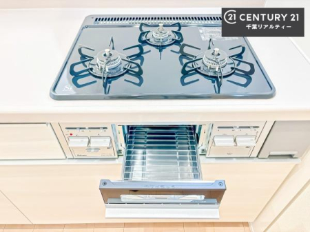 �L�b�`�� �R�����͎O������̂ł������̓����i�s���ł��܂��B
�������O�����t���ł��B�����X�y�[�X���L�X���Ă���׍�Ƃ����₷���I�g�����肪�ǂ��V�X�e���L�b�`���ł��I