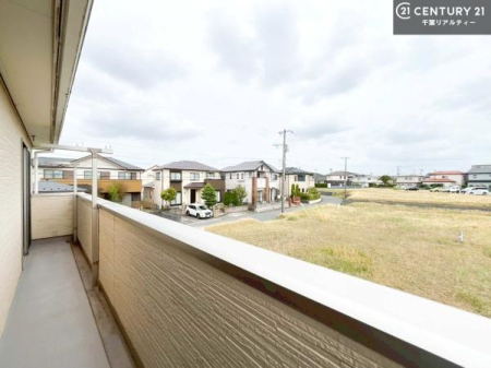 �o���R�j�[ �z������̗ǂ��o���R�j�[�ŁA�����󕨂��悭���������ł��ˁI
���V�C�̗ǂ����ɂ̓o���R�j�[�֏o�ă��t���b�V������̂��C�����悳�����ł��B