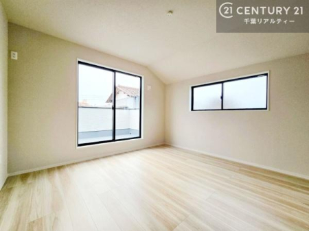 �m�� 2�ʍ̌����m�ۂ������邢�����́A���ʂ����ǂ��A���邭��ϋ��S�n�̗ǂ���ԂƂȂ��Ă���܂��B�����b�N�X���ĉ߂�����S�n�̗ǂ��������ł��I