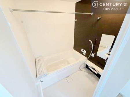 ���� �L�X�o�X�ň���̔������t���b�V���B�����L�΂���̂ŁA�����ɂ��������ƐZ����܂��ˁI�����̃o�X�^�C�����y���݂ɂȂ�܂��B