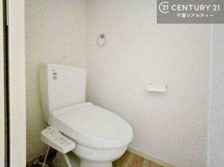 �g�C�� �������֍��ɂ��A�~��͕֍����g�����ł���̂ŗ₽���֍��ɍ��炸�ɍςފ������d�l�ł��I�V���v���ȃJ���[����Ƃ��Ă���̂ŁA������ꂪ���₷���ł��B