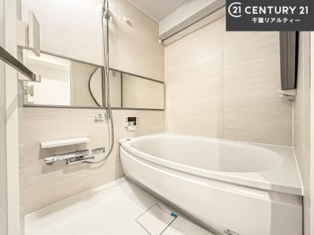 ���� �������������l�̕��͋C�̃o�X���[���́A�����o�Ă��ăo�X�^�C�����[���I
���d���撣���Ă��邲�J���ɂ��D�݂̓����̓����܂����āA�y����ł݂Ă͂������ł��傤���H