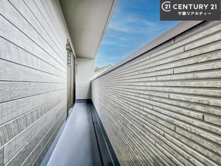 �o���R�j�[ �z������ǍD�ȃo���R�j�[�ł��I���ꂽ���ɂ͐�������n����J���I�Ȏ��Ԃ��y���߂܂��B
