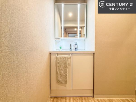 ���ʑ�E���ʏ� �[�����ʑ�{�E���́A�������˂ɂ����̂ł�����ꂪ�y�X�I���������ۂĂ܂��I
�L���C�Ȑ��ʏ��Ŏ��������̃��`�x�[�V�������オ��܂��ˁI