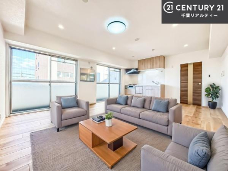 ���r���O �Ƌ��CG�p�[�X�ł��B�S�n�ǂ����r���O�͉Ƒ������R�ƏW�܂�܂��B�Ƒ��c�R�̎��Ԃ����������ł��B���Ƒ��ƁA����w�[���������Ԃ��߂��������ł��ˁB