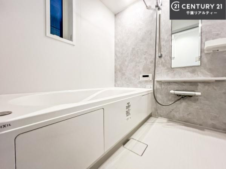 ���� �������������l�̕��͋C�̃o�X���[���́A�����o�Ă��ăo�X�^�C�����[���I
���d���撣���Ă��邲�J���ɂ��D�݂̓����̓����܂����āA�y����ł݂Ă͂������ł��傤���H