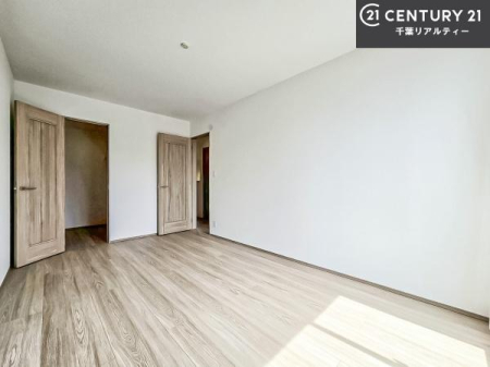 ���r���O�ȊO�̋��� ���[���������肠��̂ŉƋ�̔z�u�����₷���A���C�t�X�^�C���ɍ��킹����������肪�\�ł��B