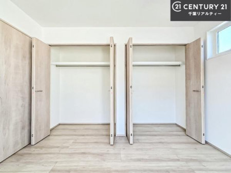 �m�� ���邢�����́A���ʂ����ǂ��A���邭��ϋ��S�n�̗ǂ���ԂƂȂ��Ă���܂��B�����b�N�X���ĉ߂�����S�n�̗ǂ��������ł��I���̖ڊo�߂��X�b�L�����܂��ˁI