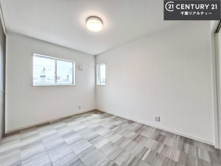 �q������ �|���o�������Ȃ��������́A���q�l�̂������Ƃ��Ă����S�ł��I
���[�X�y�[�X���[�����Ă���̂ŎU�炩�������������T�b�ƕЕt�����܂��I