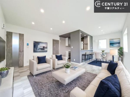 ���r���O �Ƌ��CG�p�[�X�ł��B�L�X�_�C�j���O�X�y�[�X�I������肨�H���B�΂��������y�������Ԃ��߂����܂��B���X�̔���������܂��I�z�V���Еt�����֗��ł��I