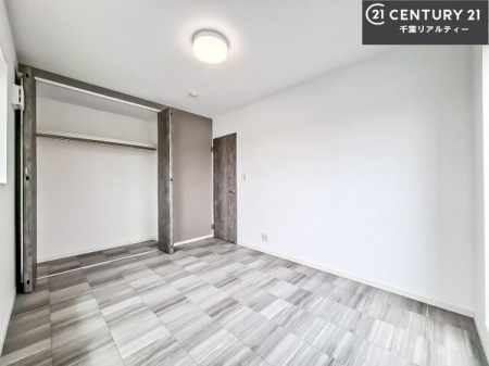 �Q�� ���邭���ʂ��̗ǂ������ł��B�u�V���v���v�Ƀf�U�C�����ꂽ�����B���R�x�������̂ŉƋ�⃌�C�A�E�g�ł��D�݂̋�Ԃ�n��グ���܂��B