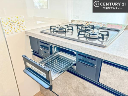 �L�b�`�� �R�����͎O������̂ł������̓����i�s���ł��܂��B
�������O�����t���ł��B�����X�y�[�X���L�X���Ă���׍�Ƃ����₷���I�g�����肪�ǂ��V�X�e���L�b�`���ł��I