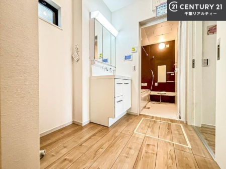 ���ʑ�E���ʏ� �g�Ȃ�𐮂�����ʏ��́A���������厖�ł��I������̐������̂��镵�͋C�����o�I�C�����悭���g�����������܂��B