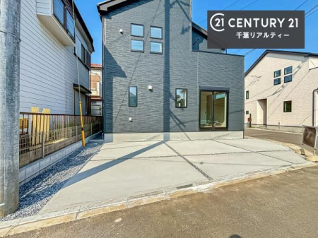 ���ԏ� ���ԃX�y�[�X��2�䕪����܂��I�Z�J���h�J�[�͂������A�o�C�N�⎩�]�ԂȂǂ��u���ꏊ�ɍ���܂���B