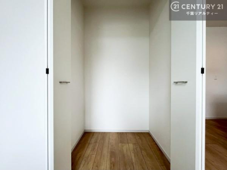 ���[ ���������r���O�Ɏ��[����I�|���@��B���������̂����܂��ă��r���O���X�b�L���Еt���܂��I