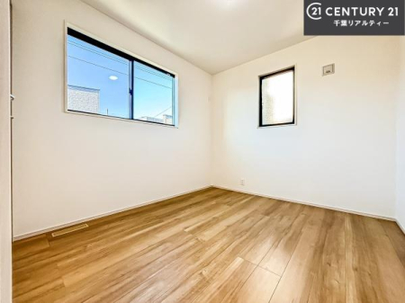 �m�� 2�ʍ̌����m�ۂ������邢�����́A���ʂ����ǂ��A���邭��ϋ��S�n�̗ǂ���ԂƂȂ��Ă���܂��B�����b�N�X���ĉ߂�����S�n�̗ǂ��������ł��I���̖ڊo�߂��X�b�L�����܂��ˁI