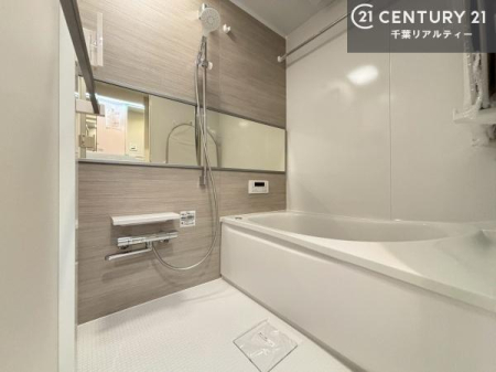 ���� �������������l�̕��͋C�̃o�X���[���́A�����o�Ă��ăo�X�^�C�����[���I
���d���撣���Ă��邲�J���ɂ��D�݂̓����̓����܂����āA�y����ł݂Ă͂������ł��傤���H