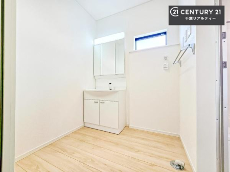 ���ʑ�E���ʏ� �g�Ȃ�𐮂�����ʏ��́A���������厖�ł��I������̐������̂��镵�͋C�����o�I�C�����悭���g�����������܂��B
