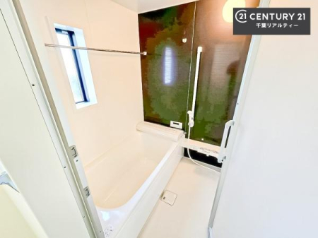 ���� �������������l�̕��͋C�̃o�X���[���́A�����o�Ă��ăo�X�^�C�����[���I
���d���撣���Ă��邲�J���ɂ��D�݂̓����̓����܂����āA�y����ł݂Ă͂������ł��傤���H