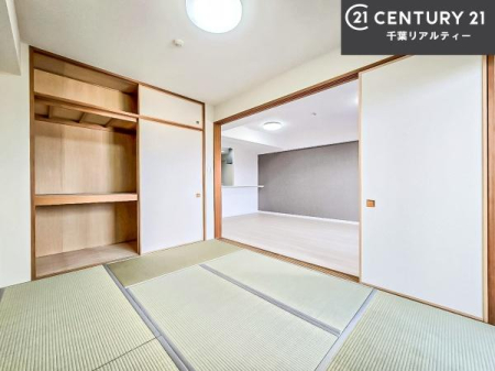 �a�� ���r���O�Ɨאڂ����a���ł��I�Ǝ��̋x�e�X�y�[�X��L�b�Y�X�y�[�X�Ƃ��Ċ��p����̂��悳�����ł��ˁI
�a���̎g�����͖�����I