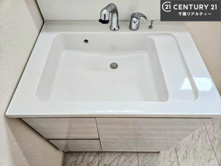 ���ʑ�E���ʏ� �[�����ʑ�{�E���́A�������˂ɂ����̂ł�����ꂪ�y�X�I���������ۂĂ܂��I
�L���C�Ȑ��ʏ��Ŏ��������̃��`�x�[�V�������オ��܂��ˁI