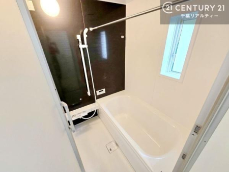 ���� �������������l�̕��͋C�̃o�X���[���́A�����o�Ă��ăo�X�^�C�����[���I
���d���撣���Ă��邲�J���ɂ��D�݂̍���̓����܂����āA�y����ł݂Ă͂������ł��傤���H