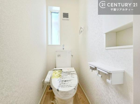 �g�C�� �������֍��ɂ��A�~��͕֍����g�����ł���̂ŗ₽���֍��ɍ��炸�ɍςފ������d�l�ł��I�V���v���ȃJ���[����Ƃ��Ă���̂ŁA������ꂪ���₷���ł��B