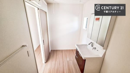 ���ʑ�E���ʏ� �g�Ȃ�𐮂�����ʏ��́A���������厖�ł��I������̐������̂��镵�͋C�����o�I�C�����悭���g�����������܂��B