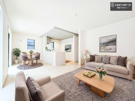 ���r���O �Ƌ�́ACG�p�[�X�ł��B��؂ȉƑ����W�܂邩�炱��LDK�ɂ͂�����肽���B
�q�����������C�ɏ΂��Ȃ��瑖�����Ă���p�����������u�L���Ƃɂ��ėǂ������v�Ǝv���u�Ԃł��B