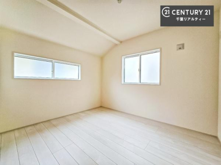 ���r���O�ȊO�̋��� �V���v���Ƀf�U�C������Ă��邽�߁A�Ƌ��I�т܂���I
���C�ɓ���̉Ƌ��u���Ă��낰���Ԃ���邱�Ƃ��ł��܂��B