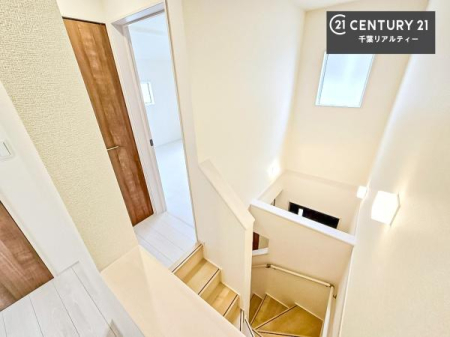 ���̑����� �����̂��ē����\�ł��B�A������������΁A�������̂����w���ł��܂��̂ł��C�y�ɂ��₢���킹���������B���d���A��ɂ��ǂ����I���v�]�ɂ��킹�āA��]�̂��Ƃ�K���T���܂��I�����܂��I